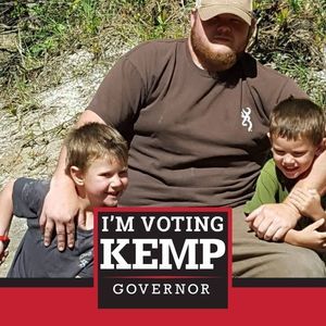 Meet your Posher, Dustin